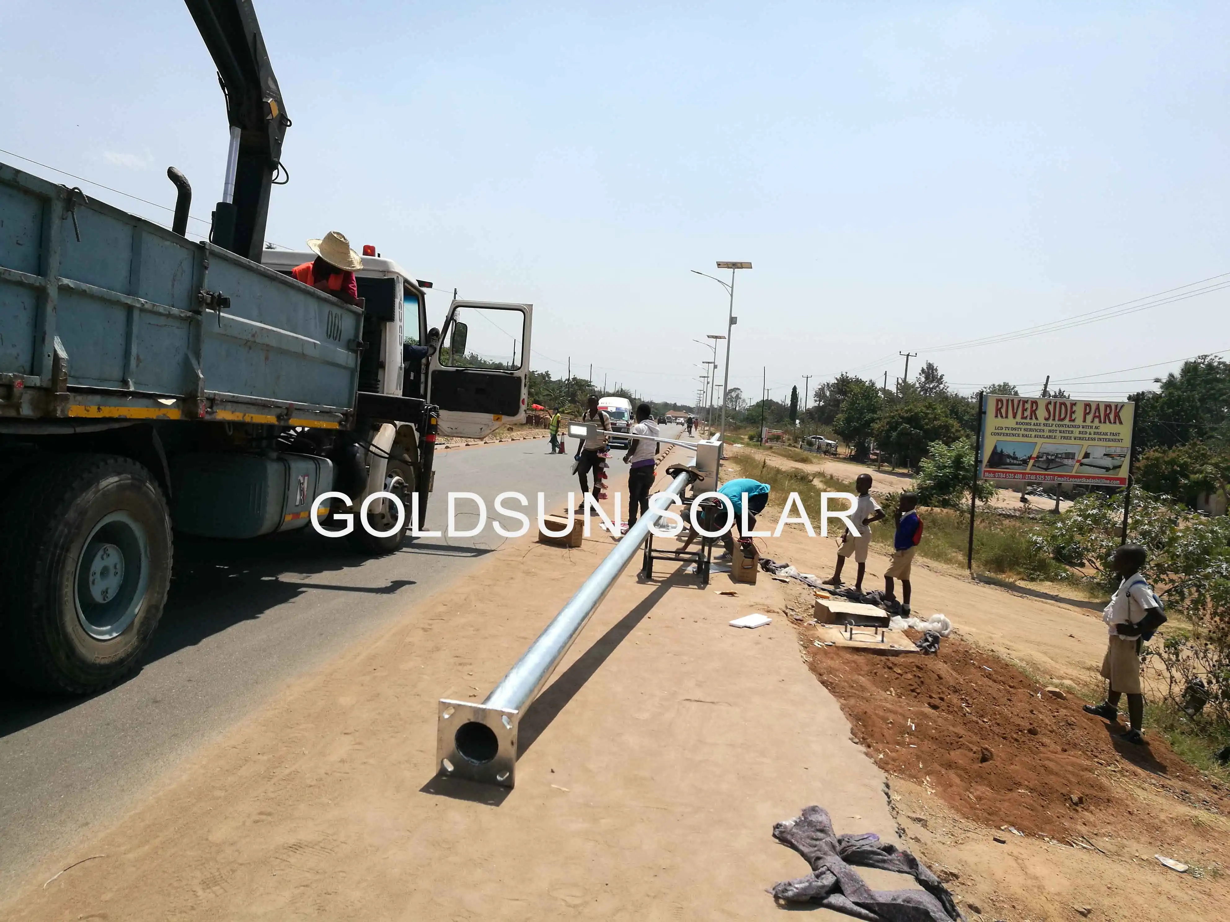 Best Integrated Solar Panel Poles for Hassle-Free Setup